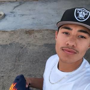 Meet your Posher, Emilio